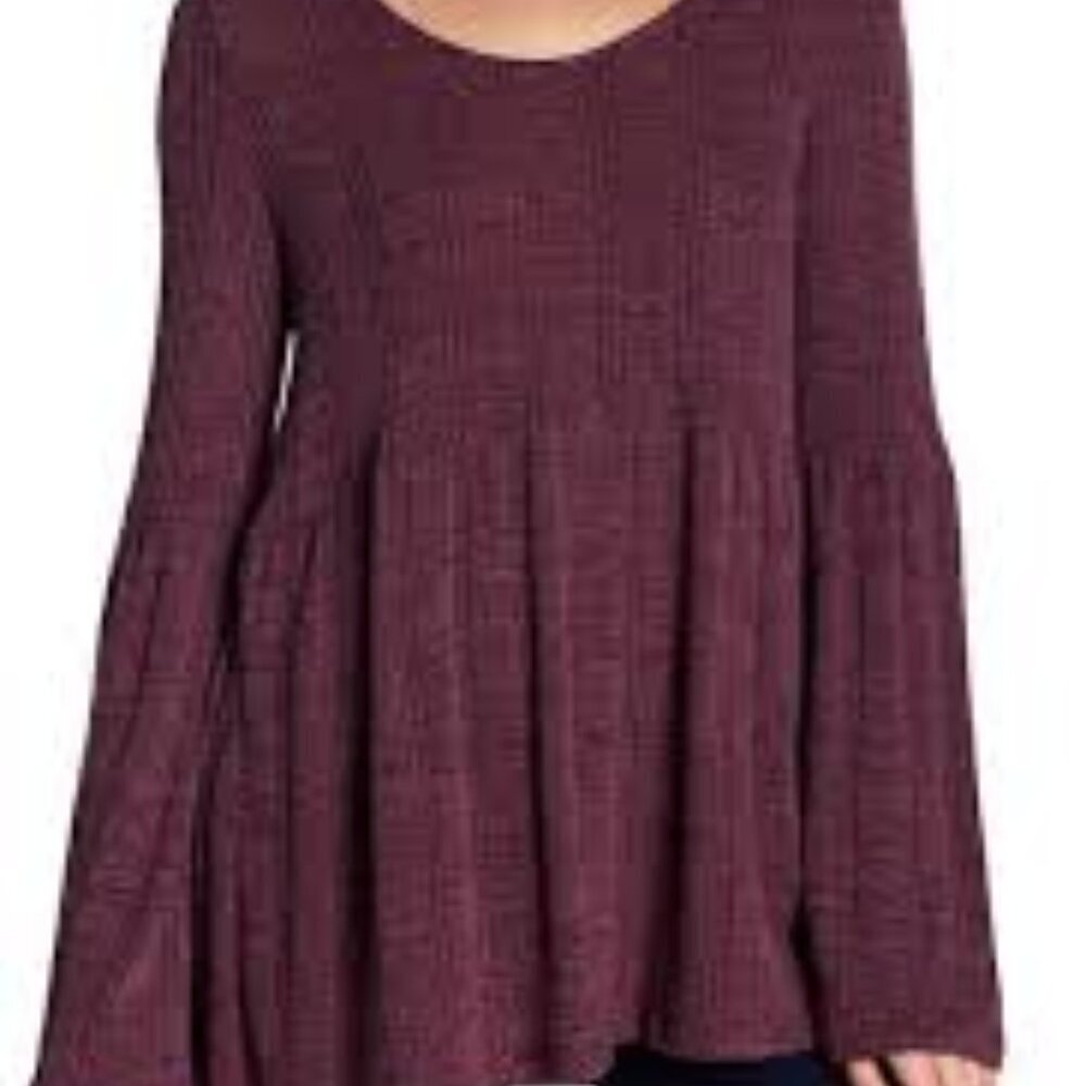 201. Doe & Rae NWT Women's Essential Swing Tuinc Long Bell Sleeve Top Burgandy